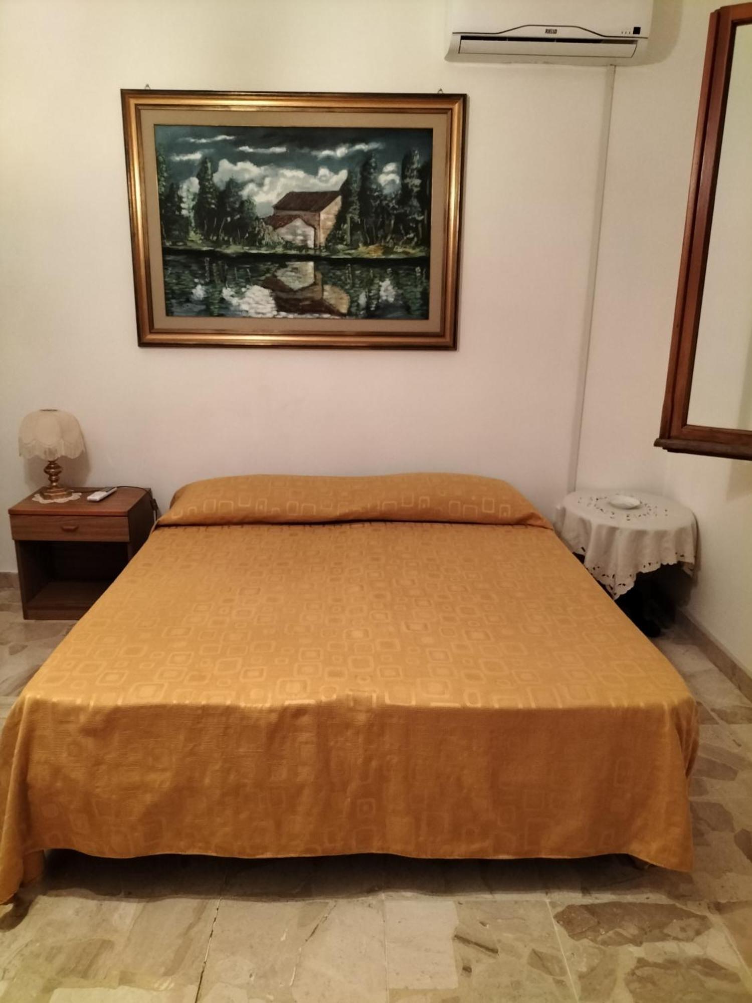B&B Anna Piscinas Cameră foto